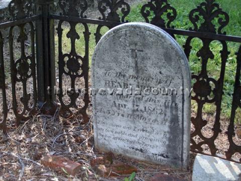 Historic Pioneer Graves in St Patricks Cemetery